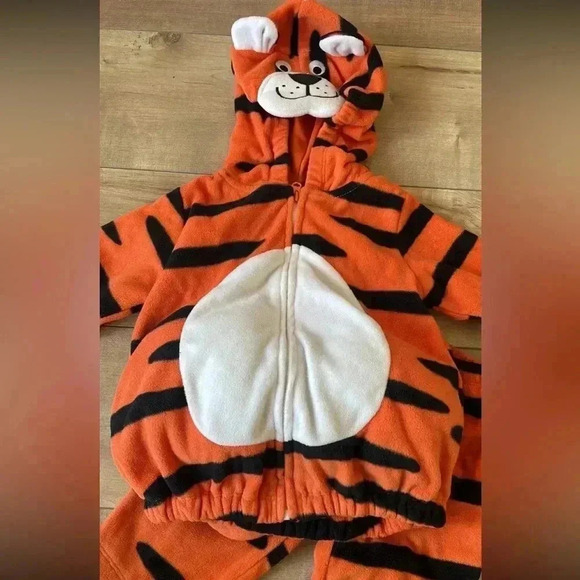 4/$25 Carters Tiger Baby Halloween Costume Sz 6-9 Months 2 piece Hoodie - Picture 2 of 6